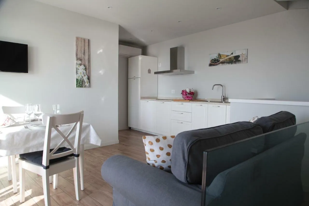 Apartment La Cornice Sul Garda - Your Home Villanuova sul clisi
